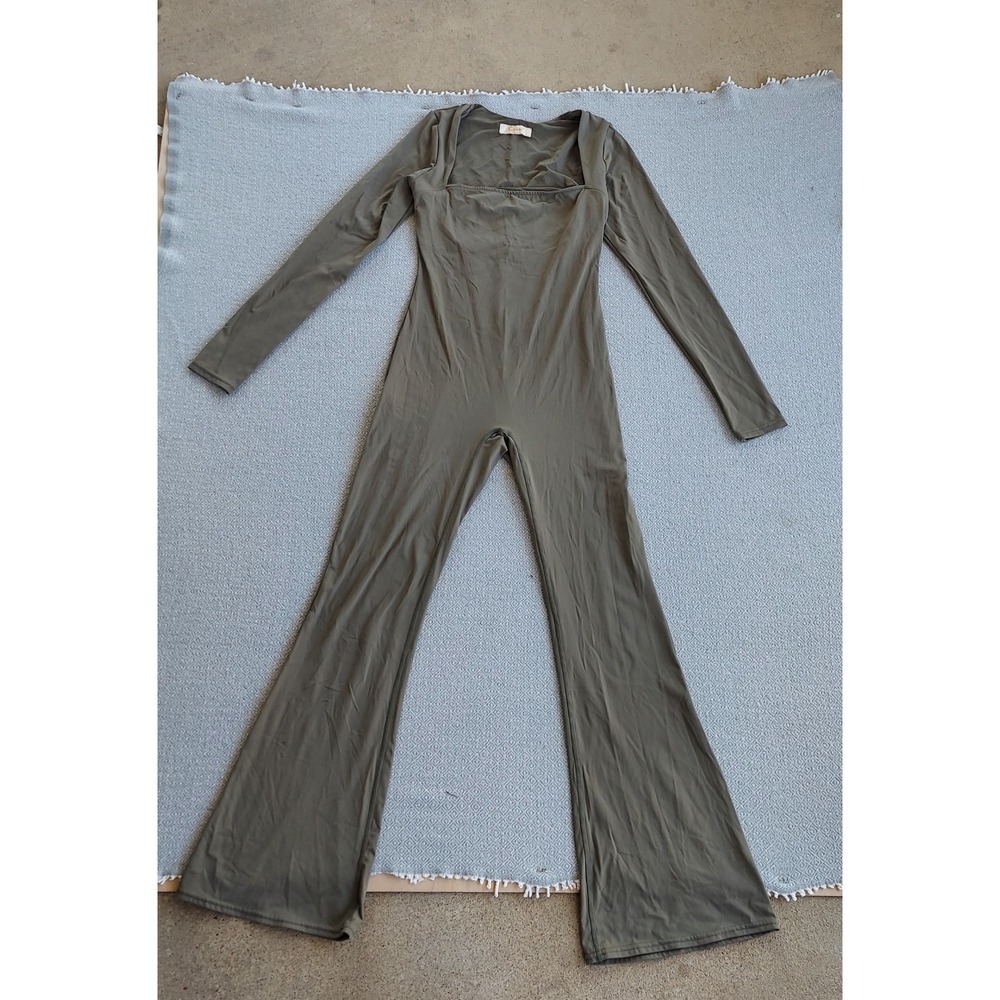 Qinsen Jumpsuit Womens Medium Olive Green Square Neck Flare Leg Long Sleeve Yoga